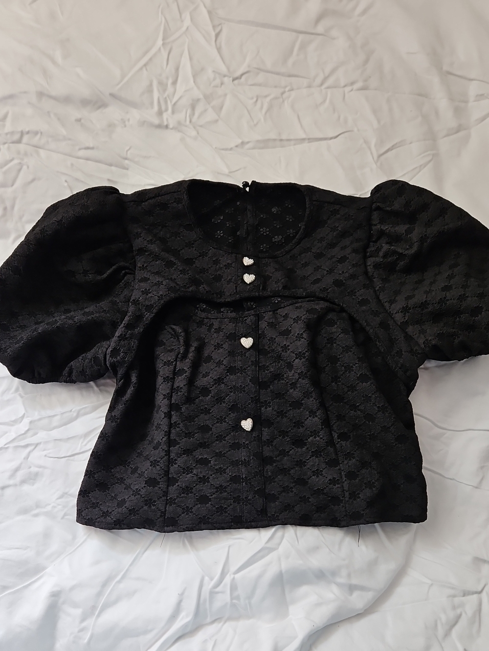 ✨️3 for $20 or 5 for $25✨️ Brocade Cutout Blouse With Sparkly Heart Buttons